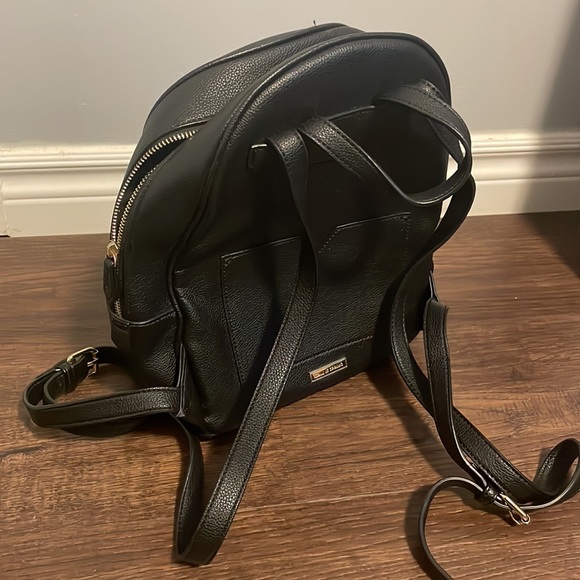 Cute black small backpack - Picture 2 of 2